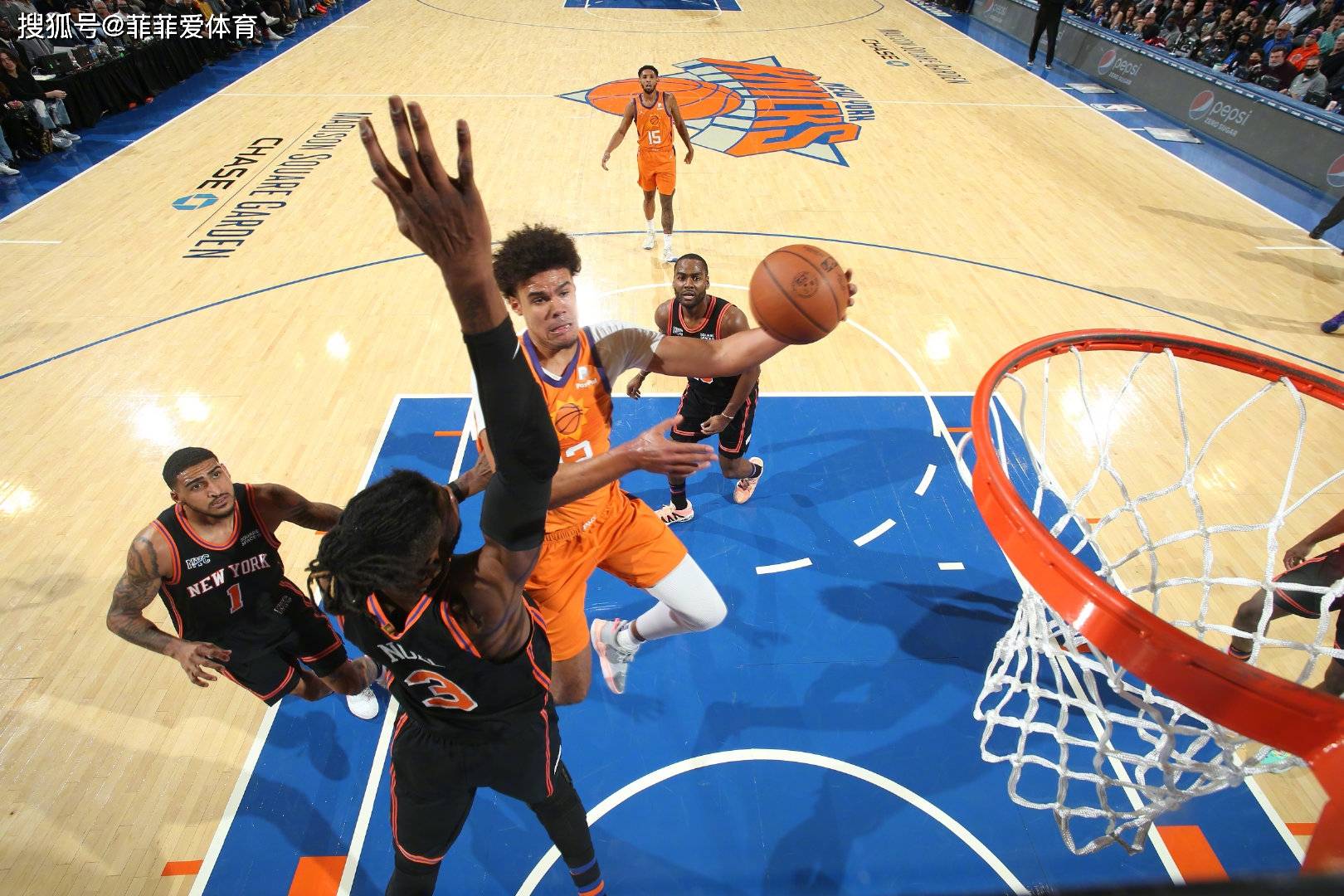 关于塞维利亚训练开放日，赛后迎来里程碑引欢呼，NBA季后赛在即，医务组通报恢复的信息-ayx爱游戏体育平台